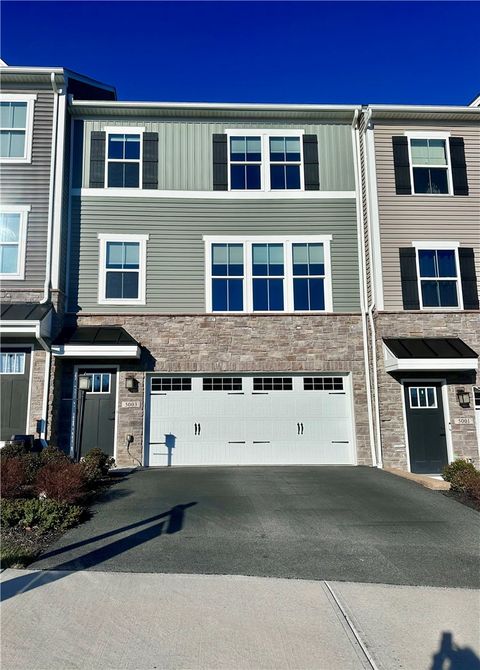 Photo of 5003 Summit Dr, South Park, PA 15129 (MLS # 1744052)