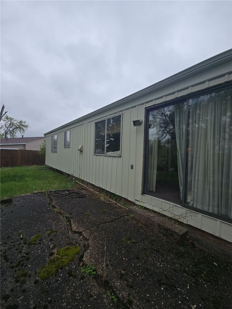 145 Rivercrest Dr