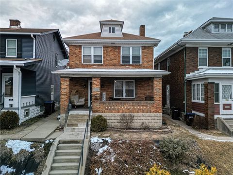 Photo of 156 Georgetown Ave, Pittsburgh, PA 15229 (MLS # 1733298)