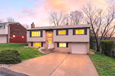 Photo of 62 Dundalk Drive, Pittsburgh, PA 15235 (MLS # 1746492)