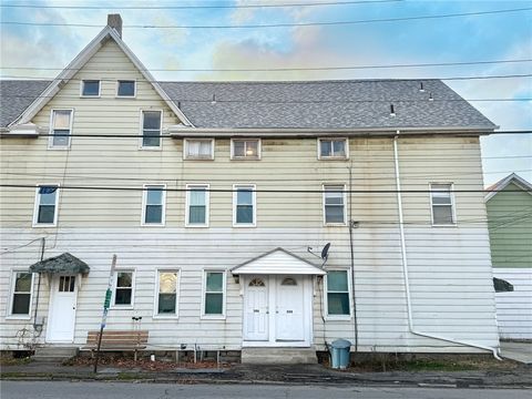 Photo of 344 S Chestnut Street #2, Butler, PA 16001 (MLS # 1733641)