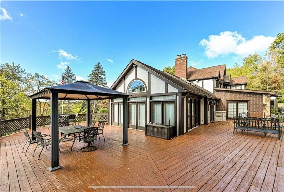 122 Farmington Pl