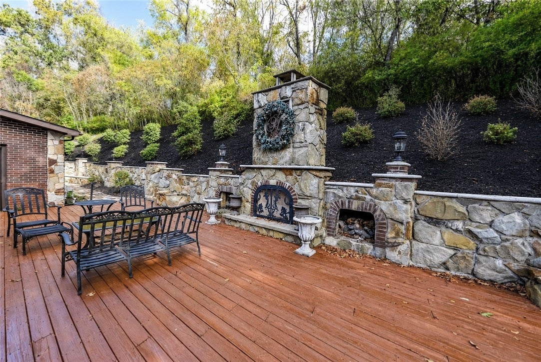 122 Farmington Pl