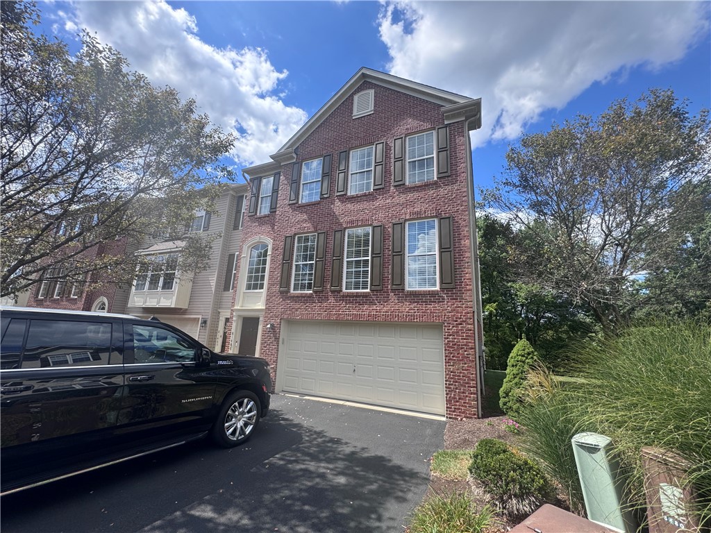 Mars Boro, Pennsylvania 16046, United States, 3 Bedrooms Bedrooms, ,3 BathroomsBathrooms,Residential,Active,200773