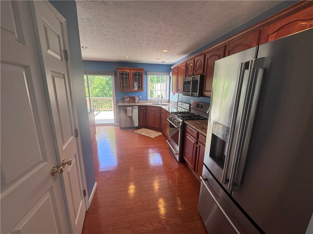 Mars Boro, Pennsylvania 16046, United States, 3 Bedrooms Bedrooms, ,3 BathroomsBathrooms,Residential,Active,200773