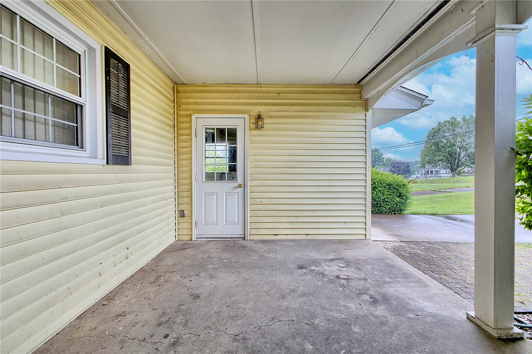 2117 Ridge Road