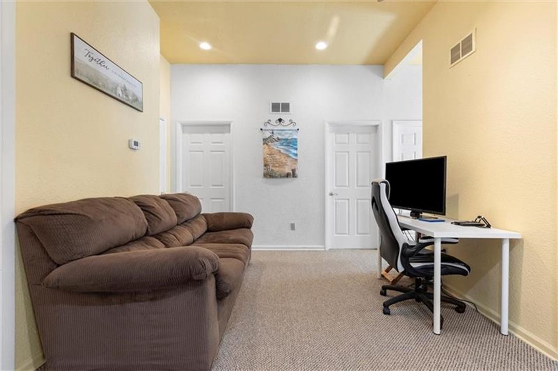 248 E Pike Street St, Houston, Pennsylvania image 12