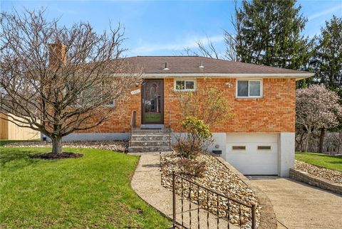 Photo of 110 Lehr Ave, Pittsburgh, PA 15223 (MLS # 1745430)
