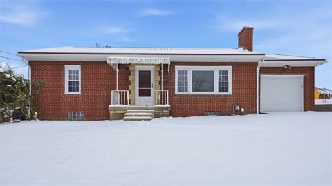 Photo of 270 Kentucky Dr, New Kensington, PA 15068 (MLS # 1737871)
