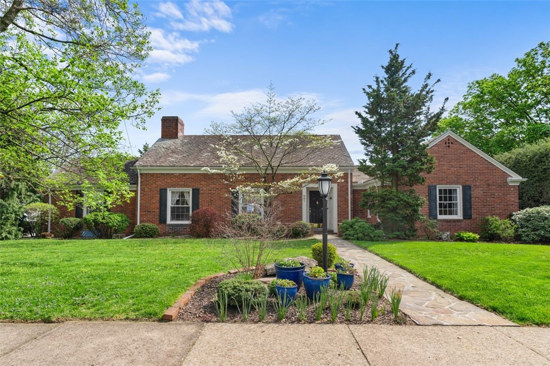 861 Weldon St St, Latrobe, Pennsylvania image 1