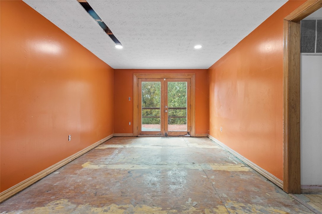 208 Lochinver Drive
