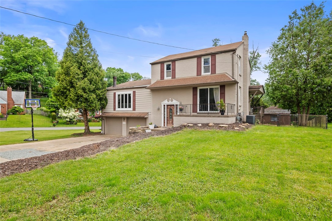 3416 Sterling Dr Dr, Bethel Park, Pennsylvania image 2