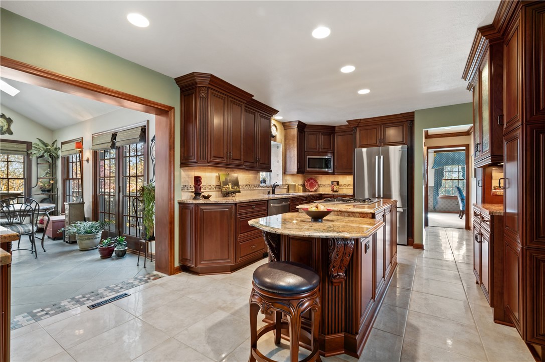 Pine Twp, Pennsylvania 15044, United States, 4 Bedrooms Bedrooms, ,3 BathroomsBathrooms,Residential,Active,242265