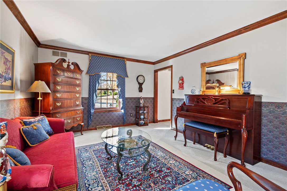 Pine Twp, Pennsylvania 15044, United States, 4 Bedrooms Bedrooms, ,3 BathroomsBathrooms,Residential,Active,242265