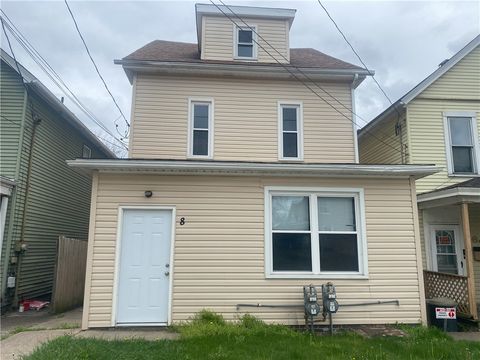 Photo of 8 S Good St #2, Jeannette, PA 15644 (MLS # 1749384)