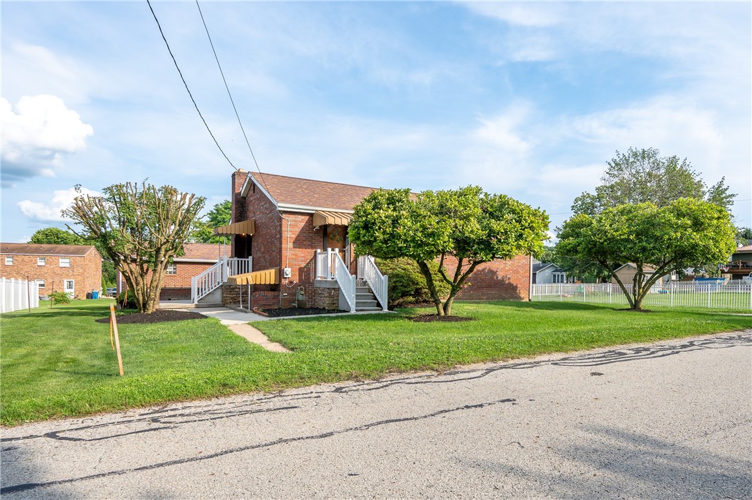 206 Mullin Ave