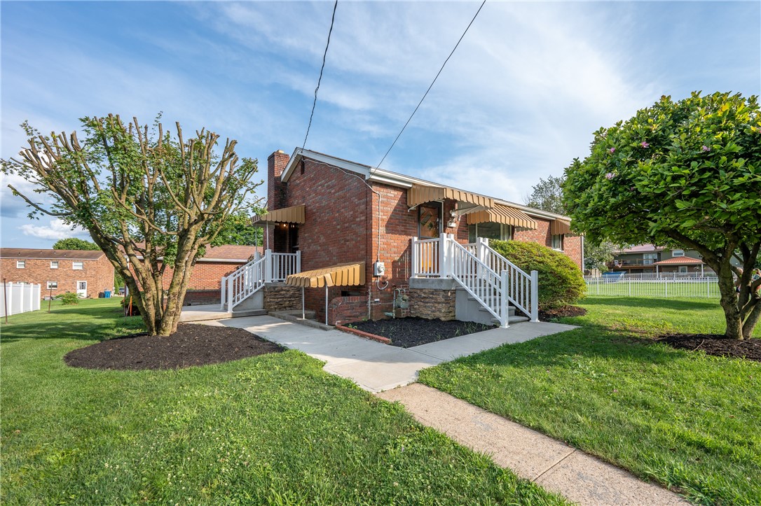 206 Mullin Ave