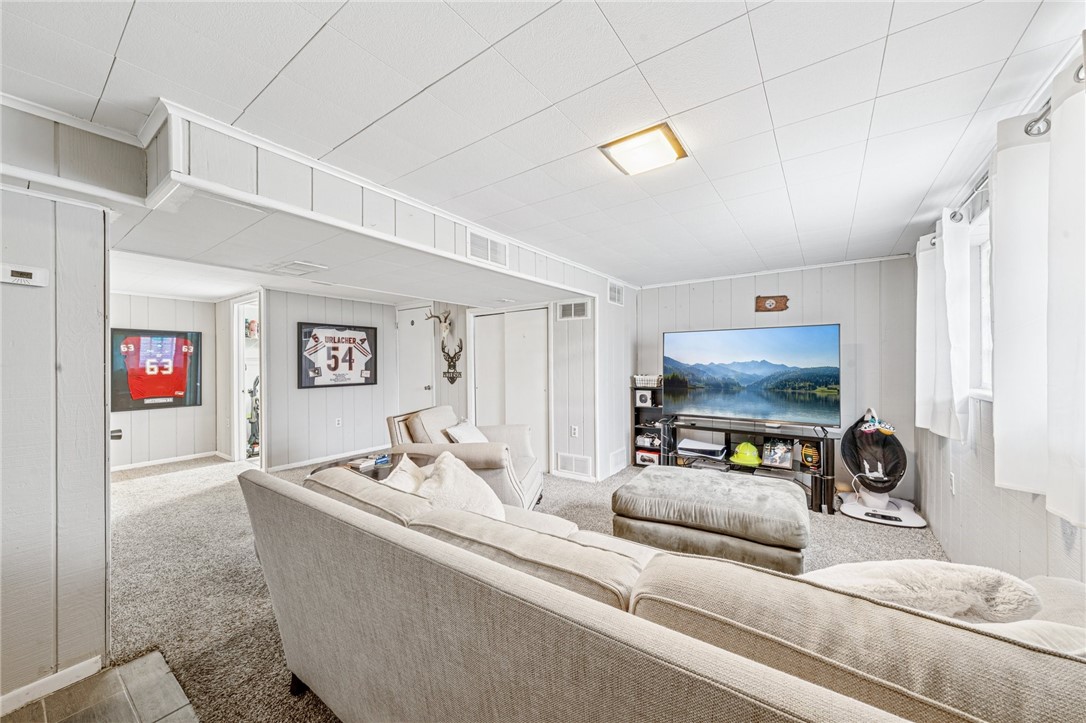 714 Skyline Dr, Youngwood, Pennsylvania image 19