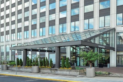 Photo of 320 Fort Duquesne Boulevard #16A, Pittsburgh, PA 15222 (MLS # 1752724)