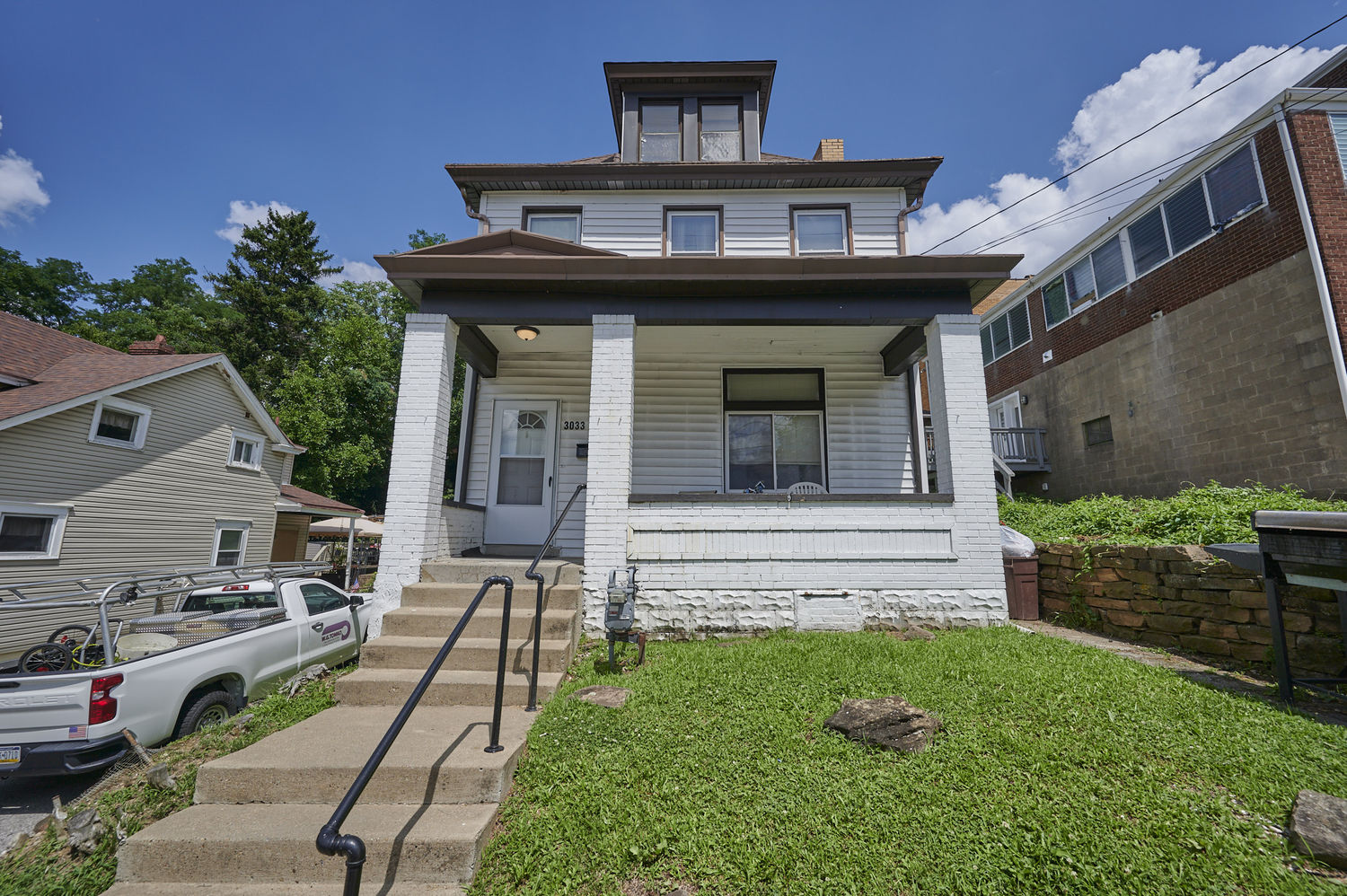 3033 Bremen Avenue