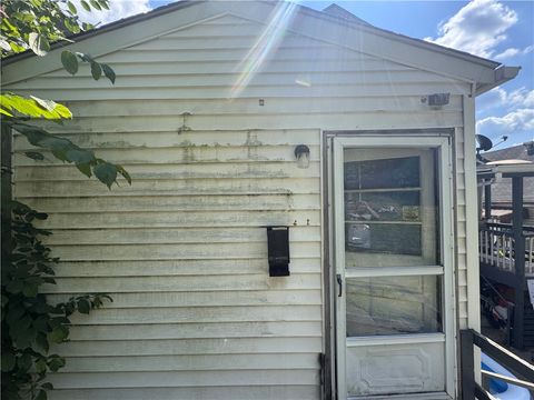 Photo of 713 Freeport St Rd #B, Creighton, PA 15030 (MLS # 1741546)