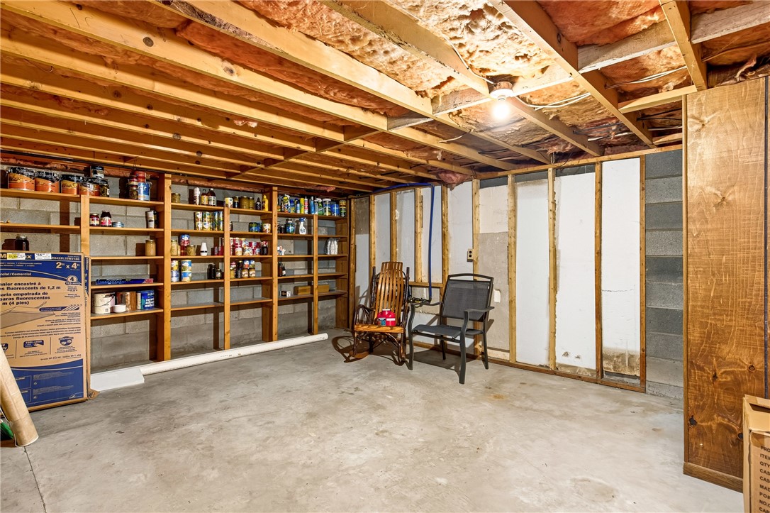 Somerset Twp, Pennsylvania 15541, United States, 3 Bedrooms Bedrooms, ,1 BathroomBathrooms,Residential,Active,231255