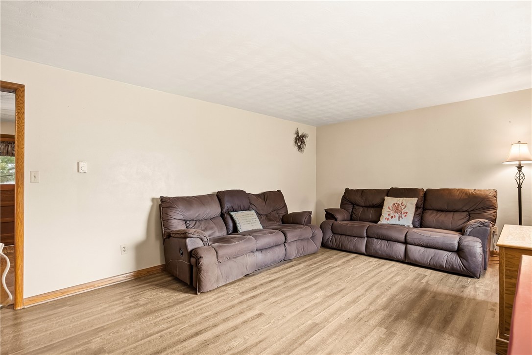 Somerset Twp, Pennsylvania 15541, United States, 3 Bedrooms Bedrooms, ,1 BathroomBathrooms,Residential,Active,231255