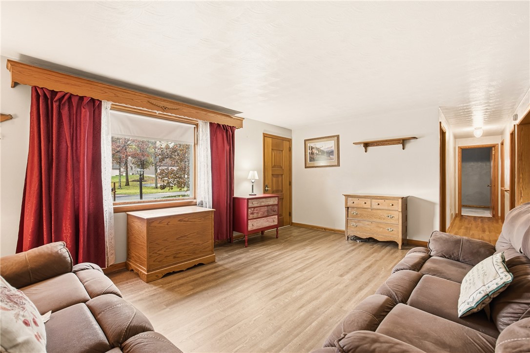 Somerset Twp, Pennsylvania 15541, United States, 3 Bedrooms Bedrooms, ,1 BathroomBathrooms,Residential,Active,231255