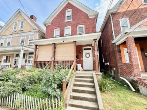 Photo of 427 2nd St #3, Pitcairn, PA 15140 (MLS # 1725698)