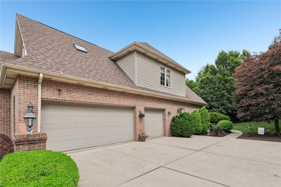 4094 Manor Oaks Ct