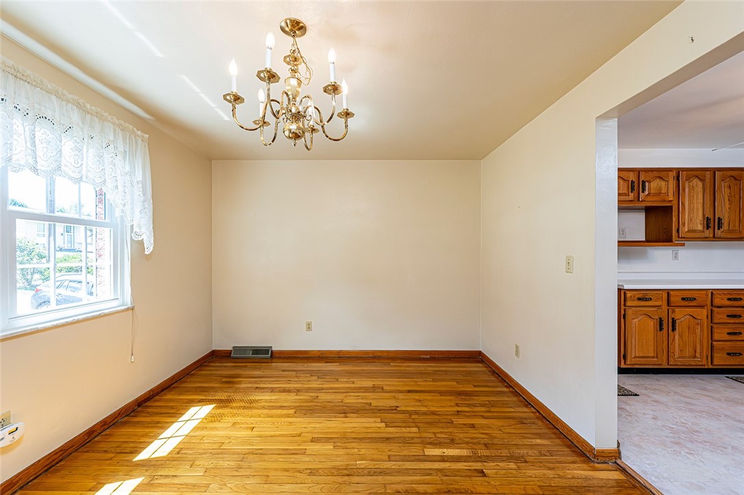 North Huntingdon, Pennsylvania 15642, United States, 4 Bedrooms Bedrooms, ,2 BathroomsBathrooms,Residential,Active,167883