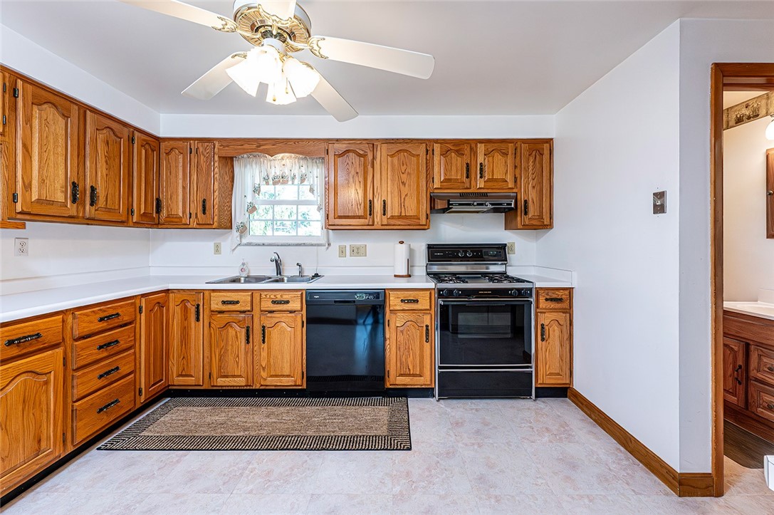 North Huntingdon, Pennsylvania 15642, United States, 4 Bedrooms Bedrooms, ,2 BathroomsBathrooms,Residential,Active,167883