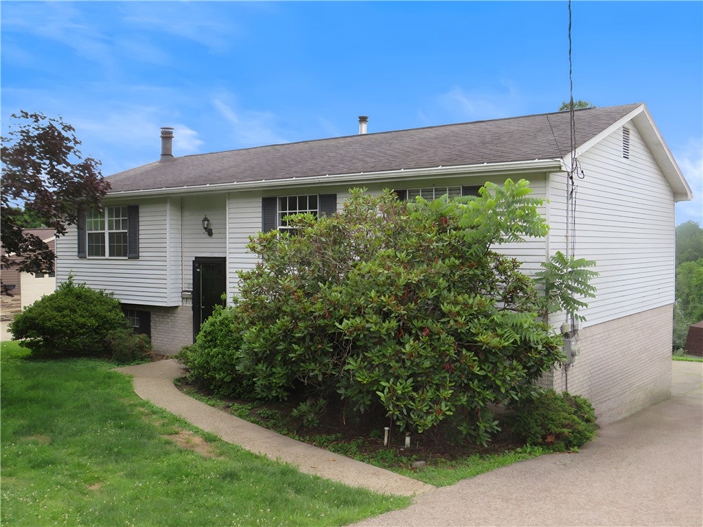 115 Bristol Ln