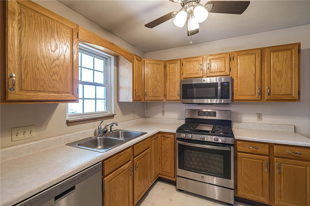 10324 N Park Dr, Lake City, Pennsylvania image 7
