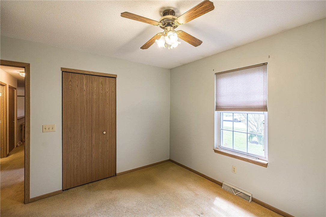 10324 N Park Dr, Lake City, Pennsylvania image 24