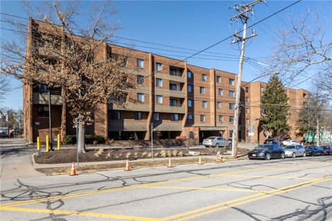 Photo for 5715 Beacon St 502
