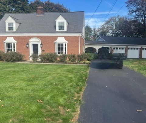 Photo of 112 Shanor Hts, Butler, PA 16001 (MLS # 1726932)