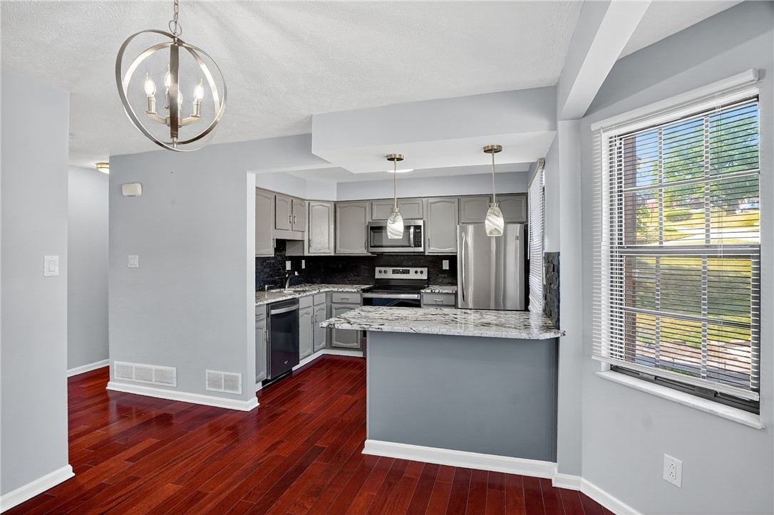 Whitehall, Pennsylvania 15236, United States, 3 Bedrooms Bedrooms, ,3 BathroomsBathrooms,Residential,Active,189557