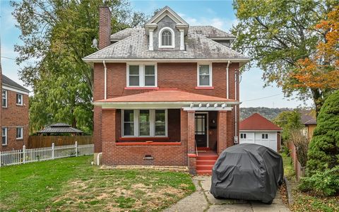 Photo of 225 Highland Ave, New Kensington, PA 15068 (MLS # 1726895)