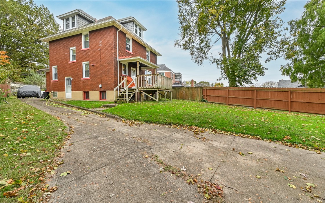 225 Highland Ave