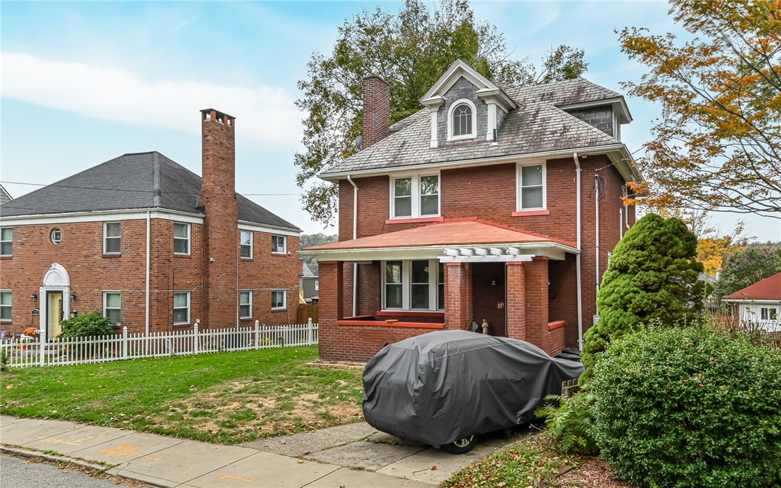 225 Highland Ave