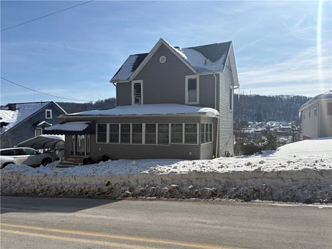 106 Penn St New Bethlehem PA 16242