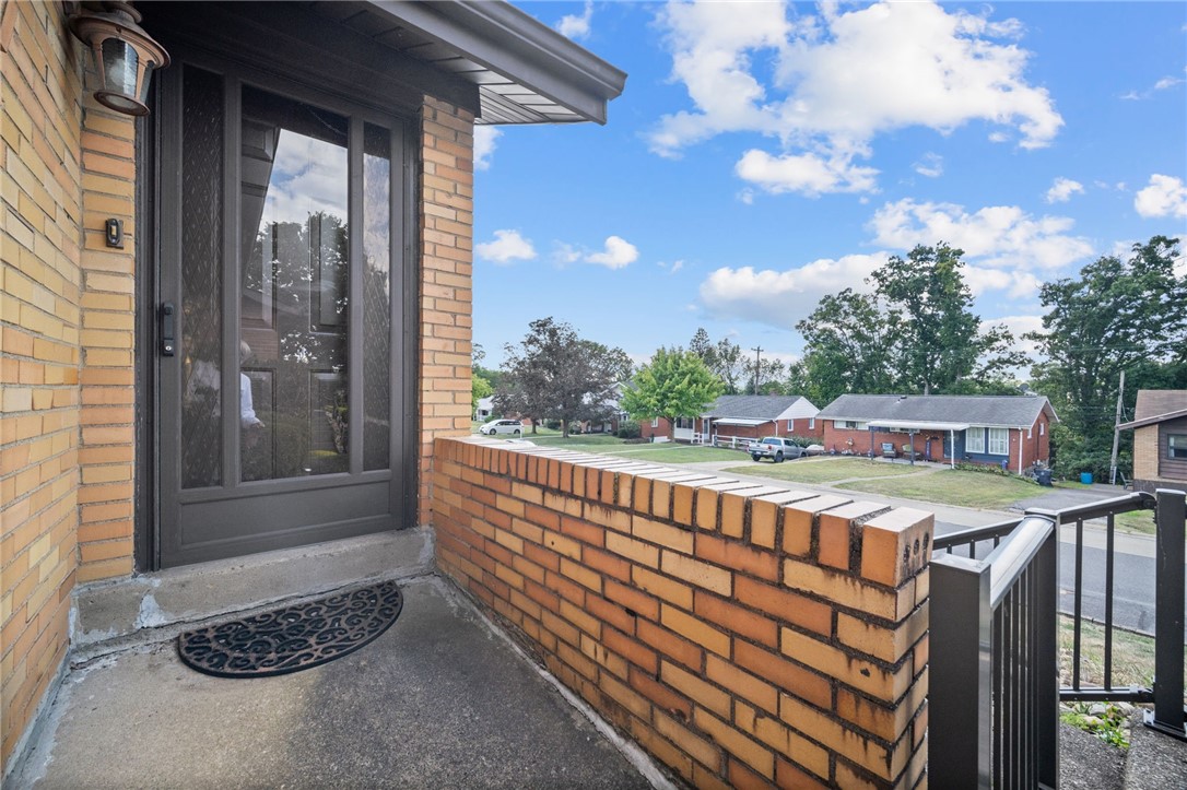 325 Cherrydell Dr