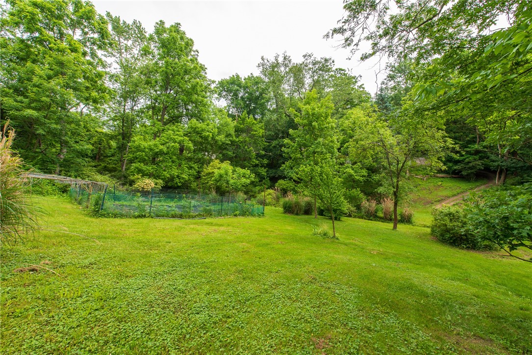 Penn Hills, Pennsylvania 15235, United States, 4 Bedrooms Bedrooms, ,3 BathroomsBathrooms,Residential,Contingent,152077