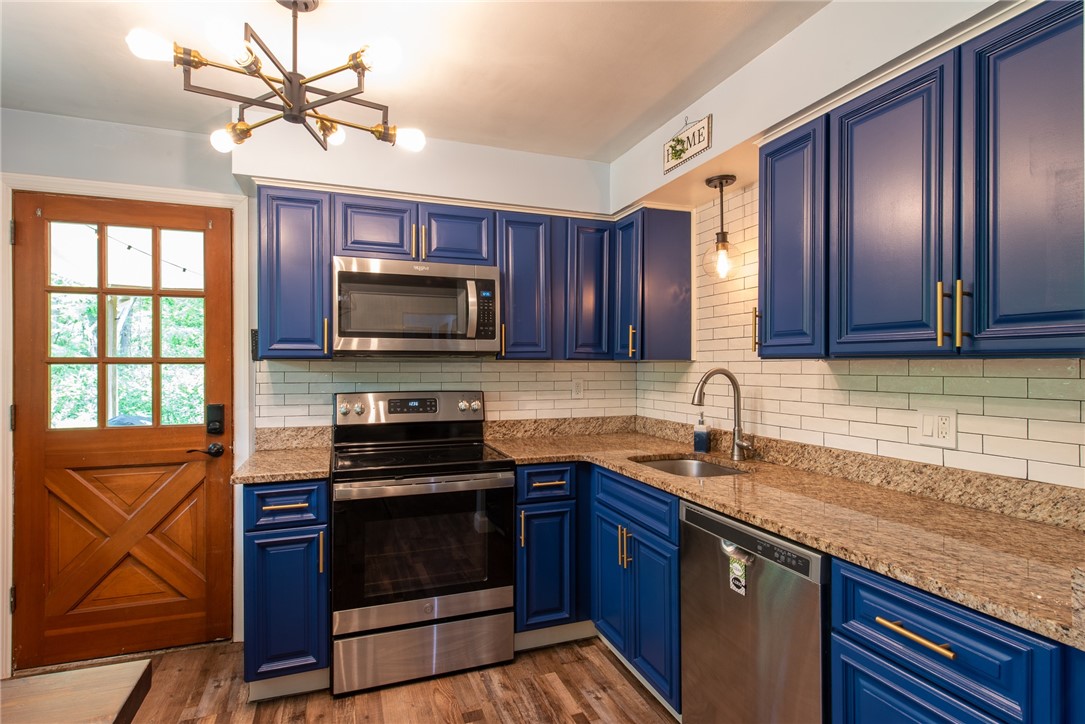 Penn Hills, Pennsylvania 15235, United States, 4 Bedrooms Bedrooms, ,3 BathroomsBathrooms,Residential,Contingent,152077