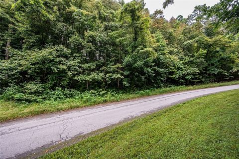 Photo of # 17 Lot Timberland Dr, Greensburg, PA 15601 (MLS # 1750236)