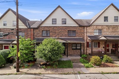 Photo of 413 Agatha St, Pitcairn, PA 15140 (MLS # 1762976)