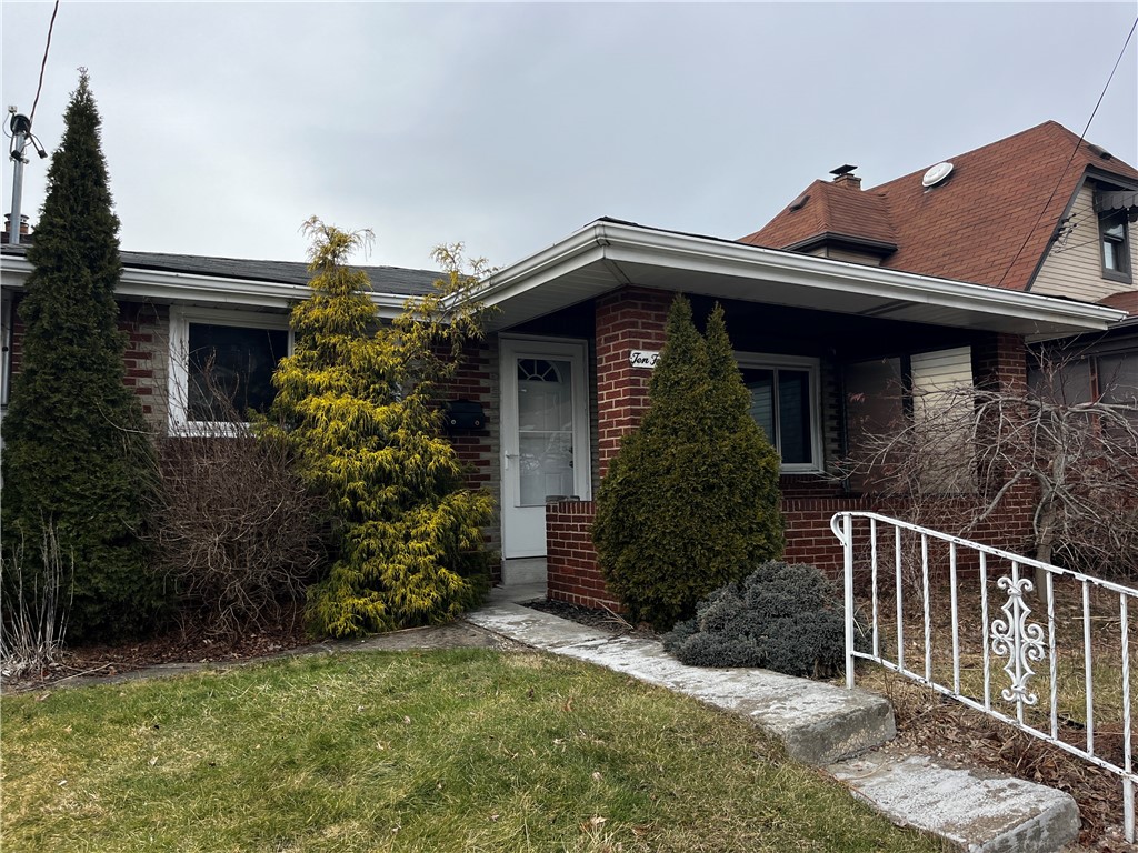1040 Indiana Ave Ave, Glassport, Pennsylvania image 1