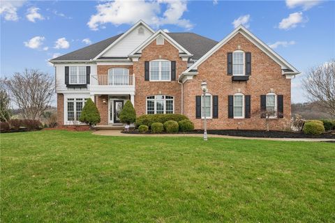 Photo of 805 Saddleback Ct, Greensburg, PA 15601 (MLS # 1744073)