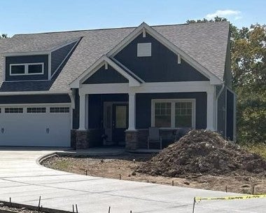 Photo for 134 Sterling Oaks Dr